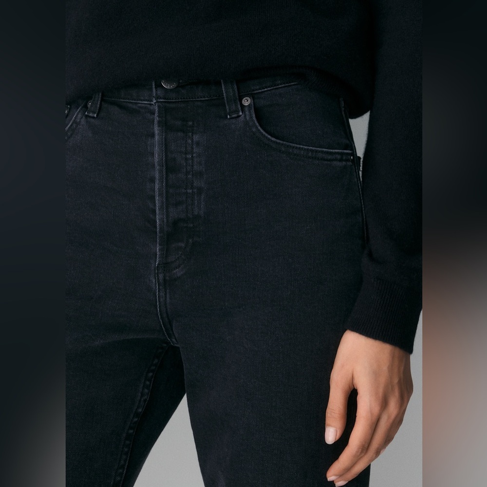 Aritzia Denim Forum The Arlo Hi-Rise Straight Jean Black Eyeliner - Picture 5 of 16
